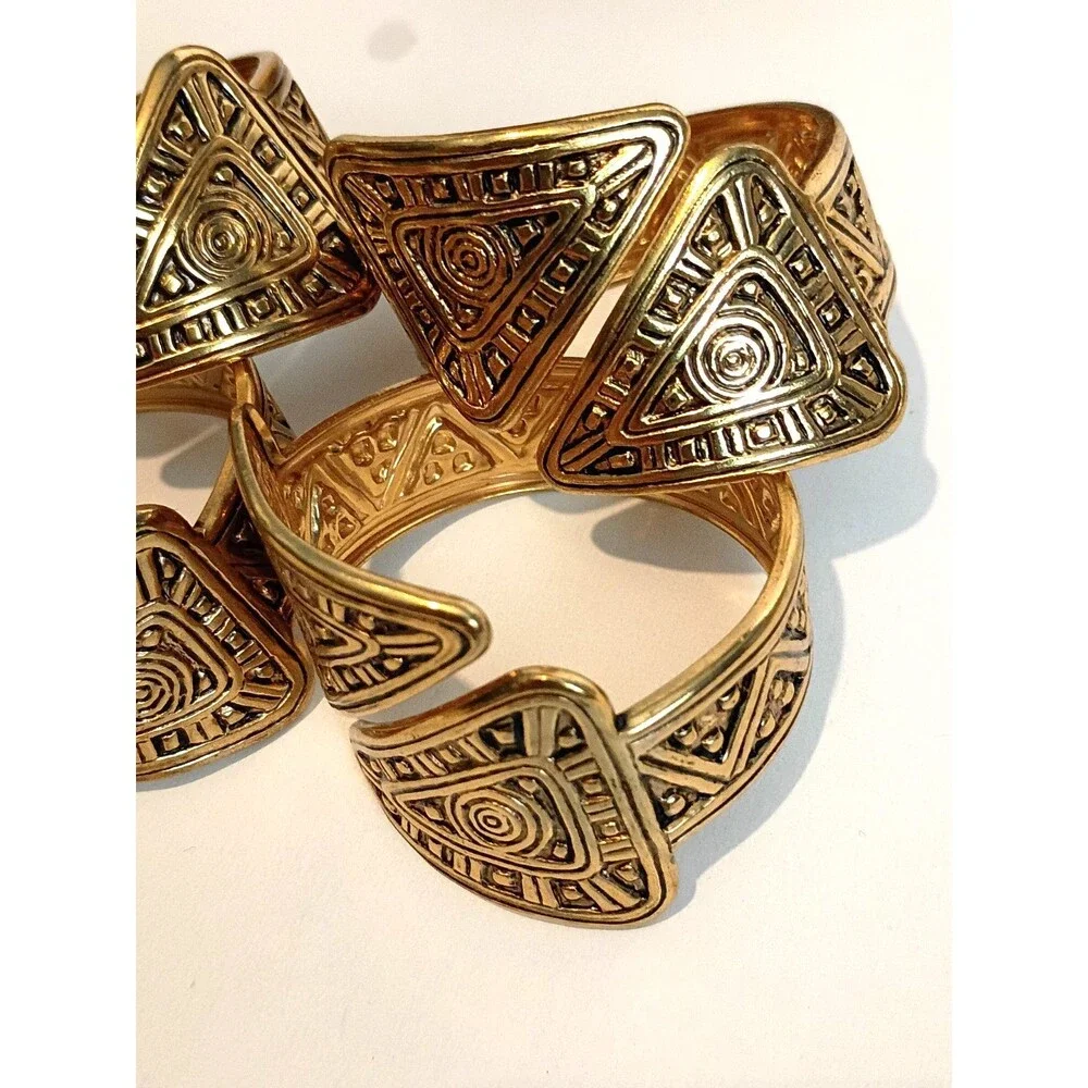 Vtg Avon Set of 4 Napkin Rings Gold Tone African Spirit Holders W/ Original Box